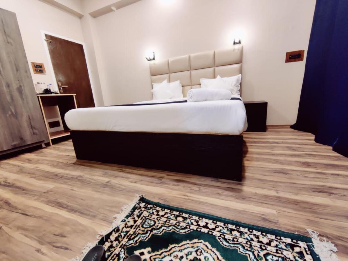Gulshan Palace By Seven Hills Srinagar By Him Haults Hospitality Eksteriør billede