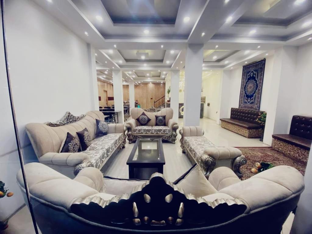 Gulshan Palace By Seven Hills Srinagar By Him Haults Hospitality Eksteriør billede